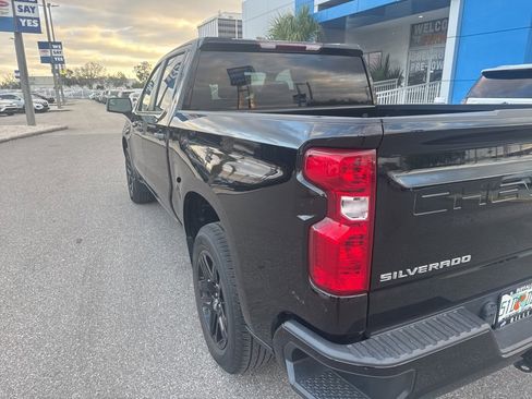 Certified 2022 Chevrolet Silverado 1500 Custom image 9