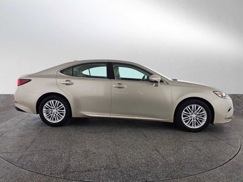 Used 2018 Lexus ES 350 image 2