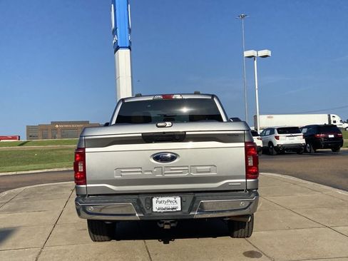 Used 2022 Ford F150 XLT w/ Equipment Group 301A Mid RWD image 5