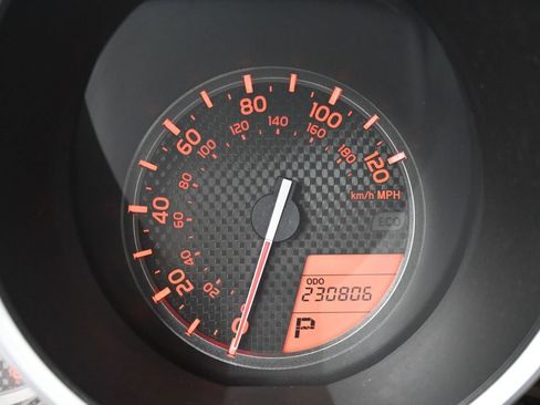 Used 2011 Toyota 4Runner SR5 w/ Convenience Pkg image 19