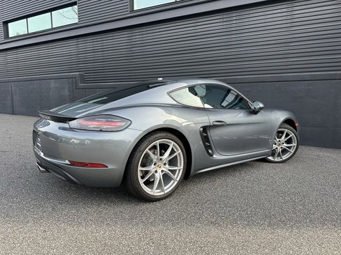 Certified 2025 Porsche 718 Cayman image 10