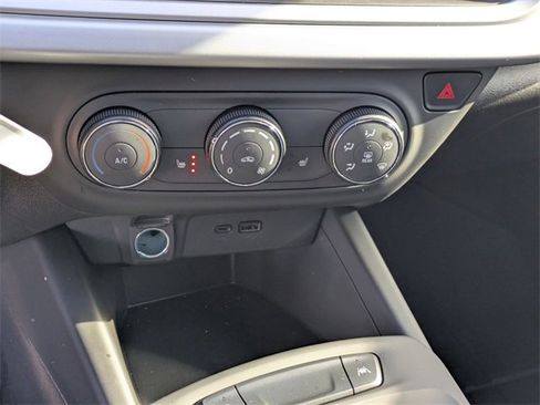 New 2026 Chevrolet Trax RS w/ Sunroof Package image 18