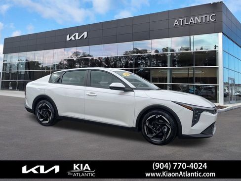 Used 2025 Kia K4 EX FWD image 1