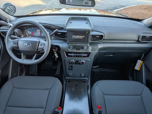 New 2026 Ford Explorer 4WD Police Interceptor image 18