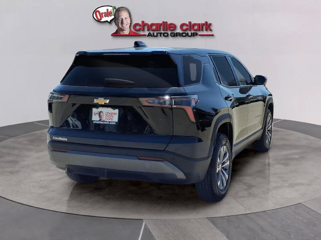 Used 2026 Chevrolet Equinox LT FWD image 5