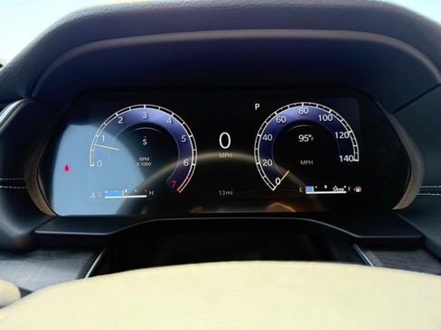 New 2025 Jeep Grand Cherokee L Limited w/ Luxury Tech Group II image 16