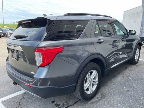 Used 2020 Ford Explorer XLT w/ Equipment Group 202A AWD/4WD image 5