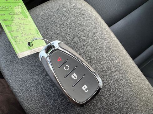 Used 2024 Chevrolet Trax RS w/ Driver Confidence Package image 36