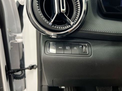 Used 2026 Chevrolet Equinox LT image 17