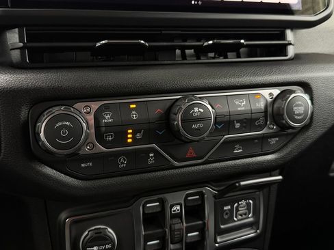 New 2026 Jeep Wrangler Unlimited Sport AWD/4WD image 10