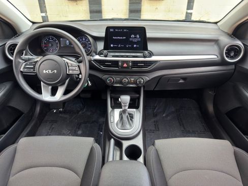Used 2023 Kia Forte LXS w/ LXS Technology Package FWD image 11