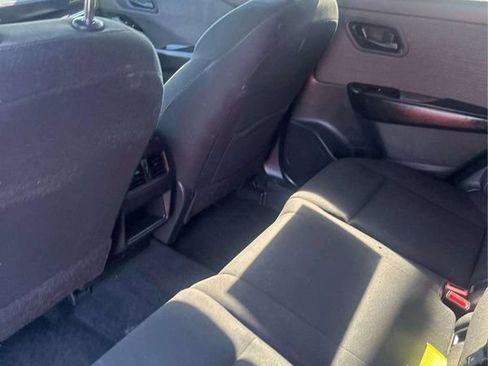 Used 2023 Nissan Rogue S FWD image 15