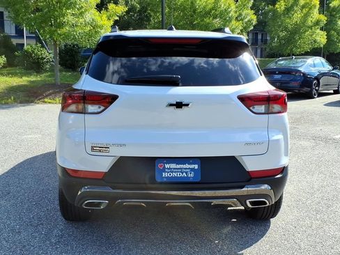 Used 2023 Chevrolet TrailBlazer ACTIV w/ Sun and Liftgate Package FWD image 8