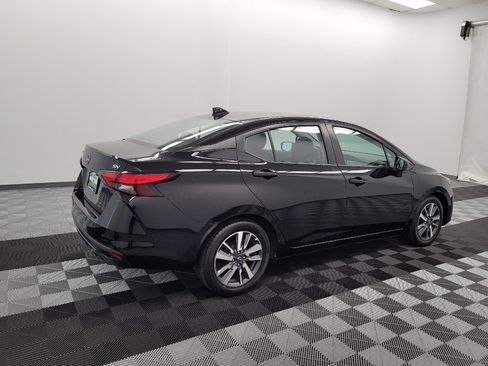 Used 2024 Nissan Versa SV FWD image 10