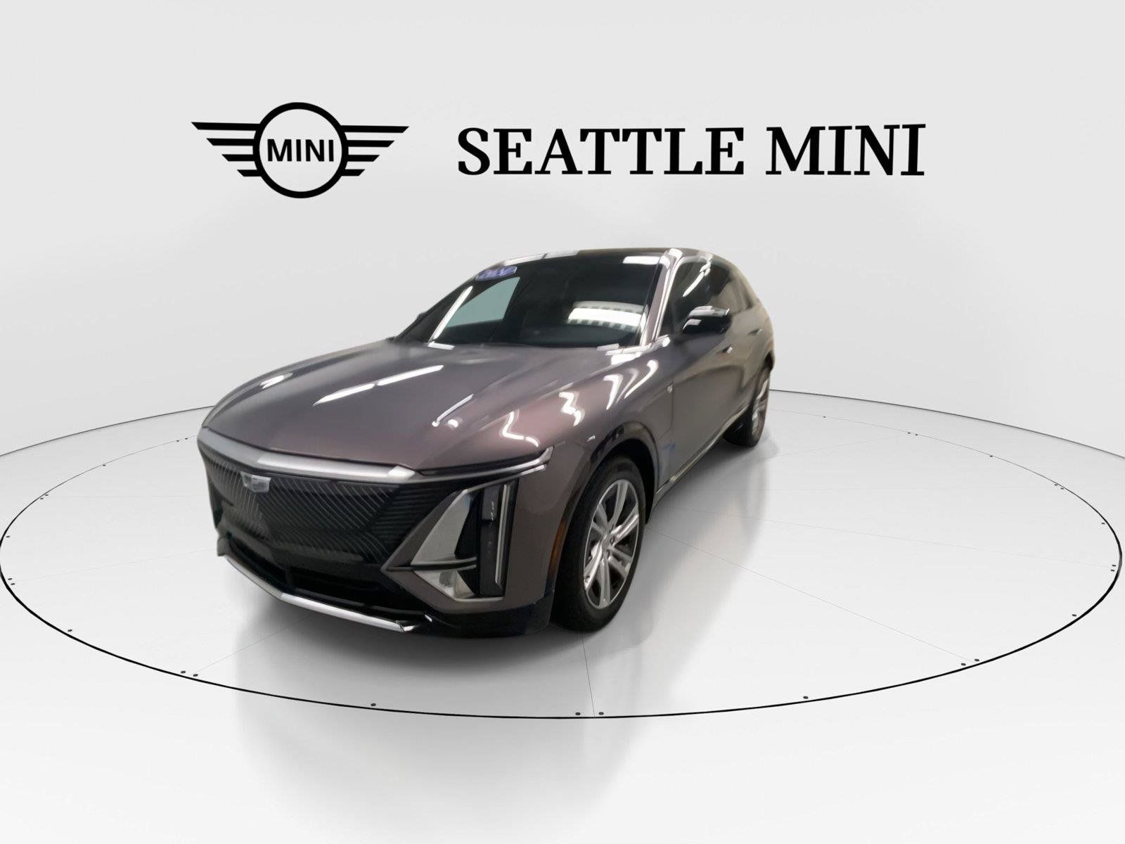 Used 2024 Cadillac Lyriq Tech AWD/4WD image 4