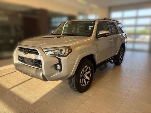 Used 2023 Toyota 4Runner TRD Off-Road Premium w/ Moonroof Package AWD/4WD image 4