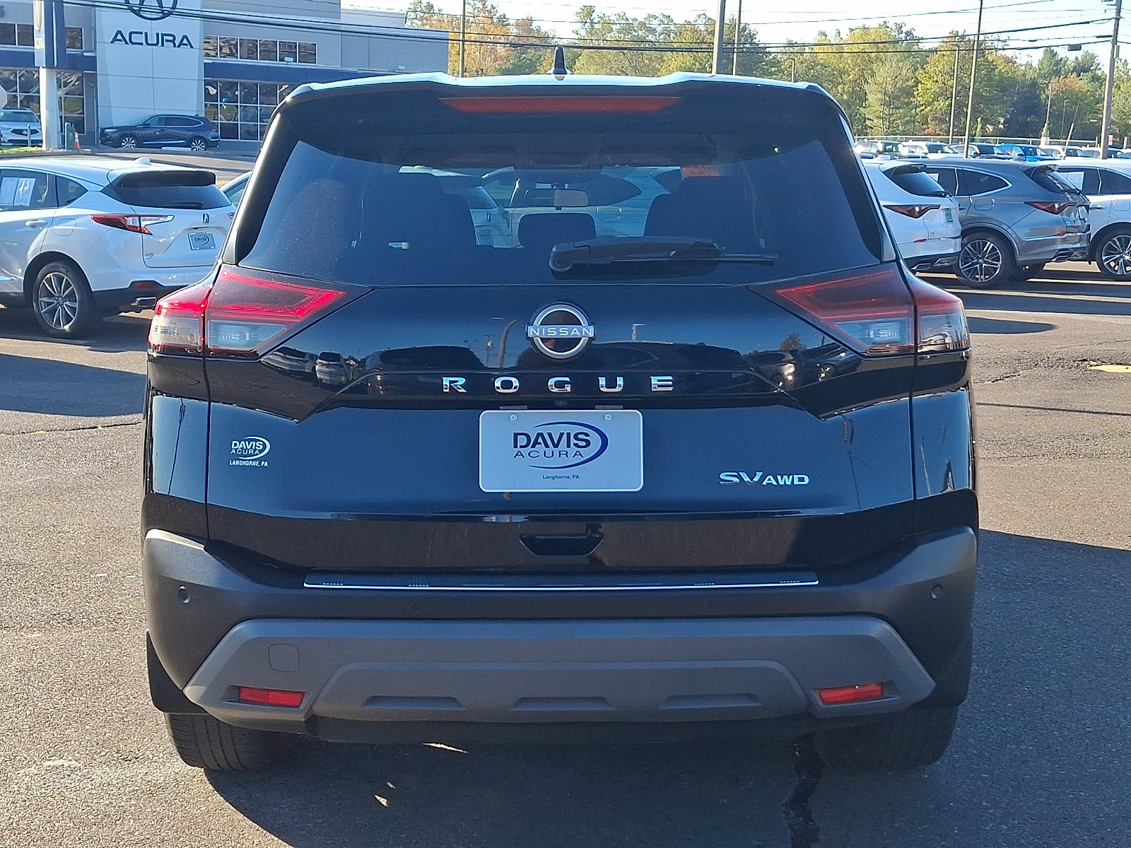 Used 2023 Nissan Rogue SV AWD/4WD image 5