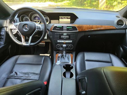 Used 2013 Mercedes-Benz C 300 4MATIC Sedan image 16