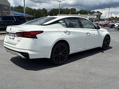 Used 2022 Nissan Altima 2.5 Platinum AWD/4WD image 24