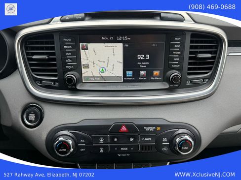 Used 2017 Kia Sorento SX image 15