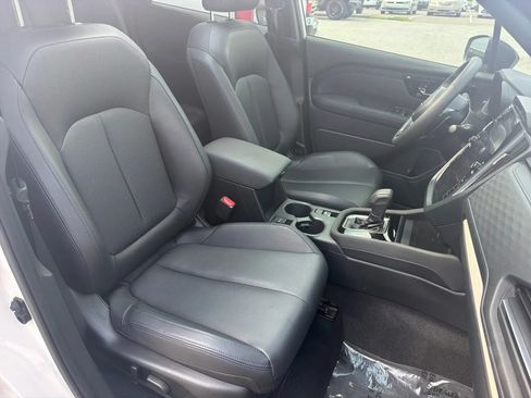 Used 2025 Subaru Forester Limited w/ Popular Package #2 AWD/4WD image 22
