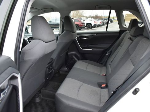 Used 2020 Toyota RAV4 XLE w/ XLE Grade Weather Package image 19