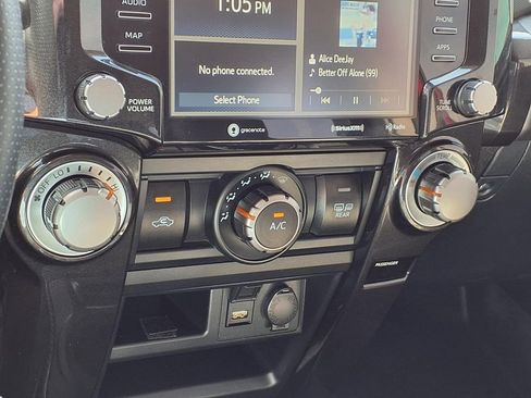 Used 2021 Toyota 4Runner TRD Off-Road image 12