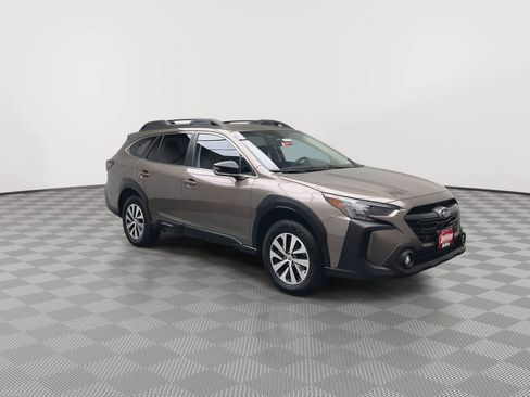 Used 2023 Subaru Outback Premium w/ Popular Package #1 AWD/4WD image 31