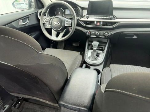 Used 2021 Kia Forte LXS FWD image 34