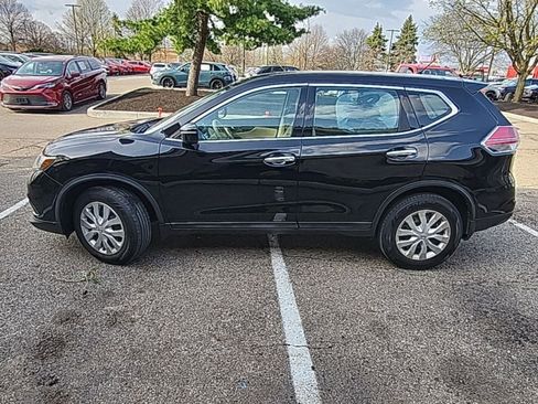 Used 2014 Nissan Rogue S image 4