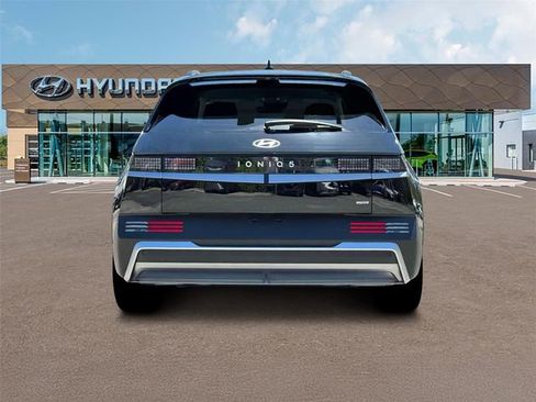 New 2025 Hyundai Ioniq 5 SEL image 6