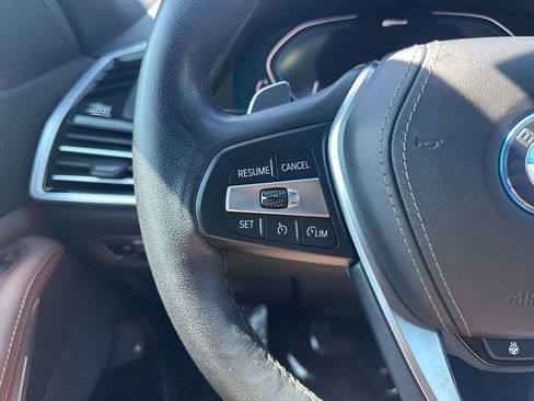 Used 2022 BMW X5 xDrive45e w/ Luxury Seating Package image 17