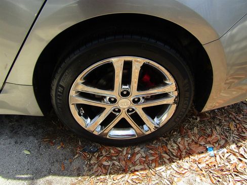Used 2013 Kia Optima SX w/ Limited Pkg FWD image 13