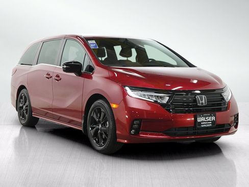 Used 2024 Honda Odyssey Sport image 8