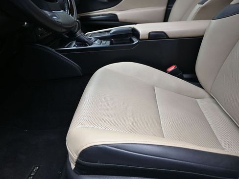 Used 2021 Lexus ES 350 w/ Premium Package image 13