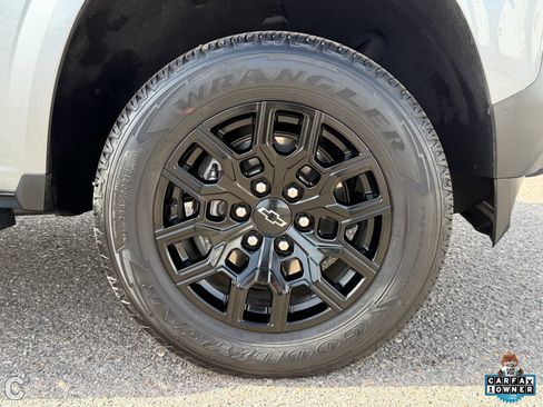 Certified 2025 Chevrolet Colorado W/T w/ WT Custom Package image 10