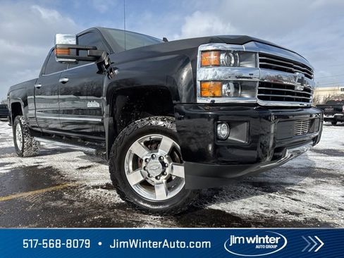 Used 2017 Chevrolet Silverado 2500 High Country image 2