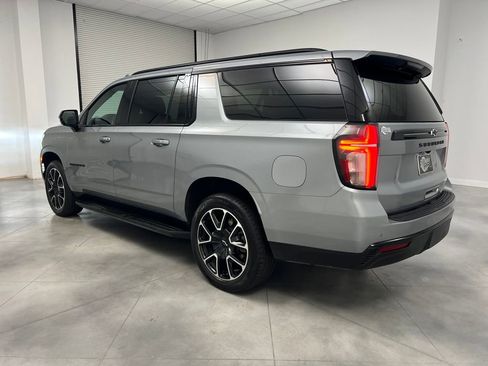 Used 2024 Chevrolet Suburban RST image 5