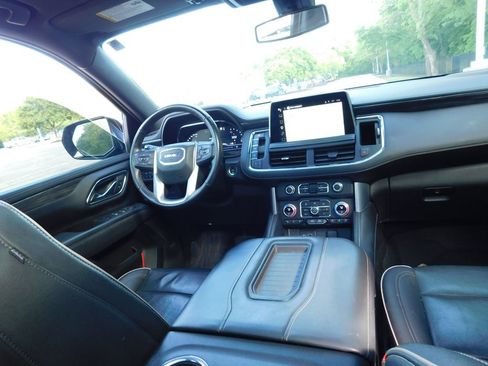 Used 2022 GMC Yukon SLT w/ SLT Premium Package AWD/4WD image 7