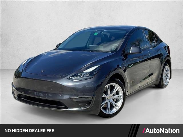 Used 2024 Tesla Model Y Long Range AWD/4WD image 1