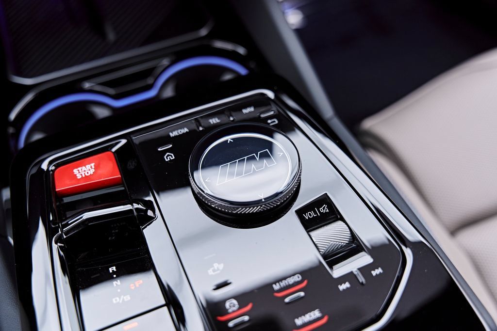 Used 2026 BMW M5 Touring AWD/4WD image 81
