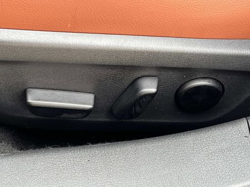 Used 2024 MAZDA MAZDA3 s image 19