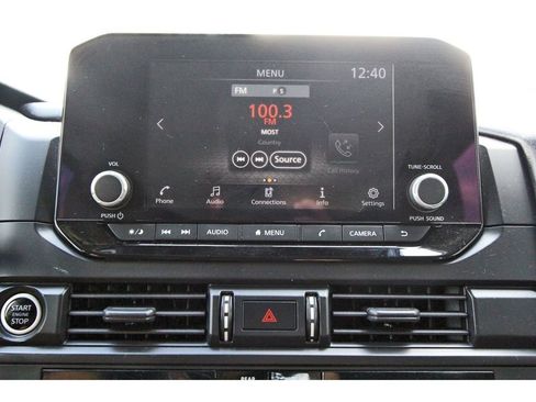 Used 2023 Nissan Pathfinder S image 22