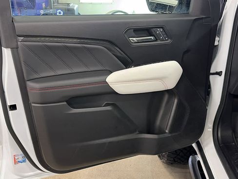 Certified 2023 GMC Canyon AT4X w/ Edition 1 image 5