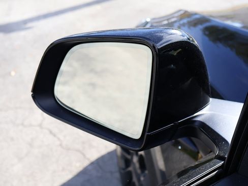 Used 2023 Tesla Model Y Long Range image 40