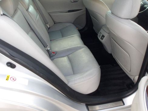Used 2011 Lexus ES 350 FWD image 8