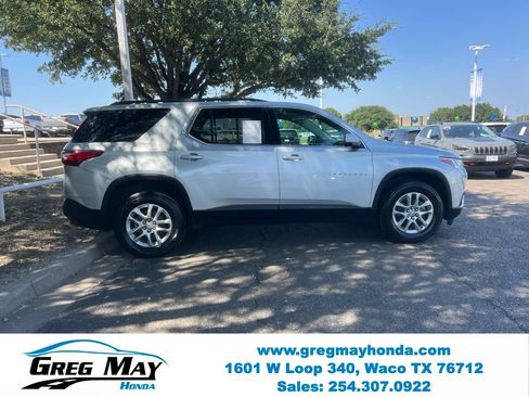 Used 2020 Chevrolet Traverse LT FWD image 9