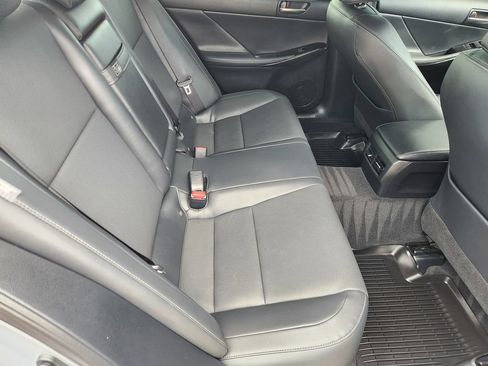 Used 2023 Lexus IS 300 w/ Comfort Package RWD image 32