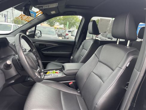 Used 2025 Honda Passport EX-L image 6