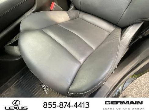 Used 2024 Cadillac XT6 Premium Luxury w/ LPO, Floor Liner Package AWD/4WD image 22